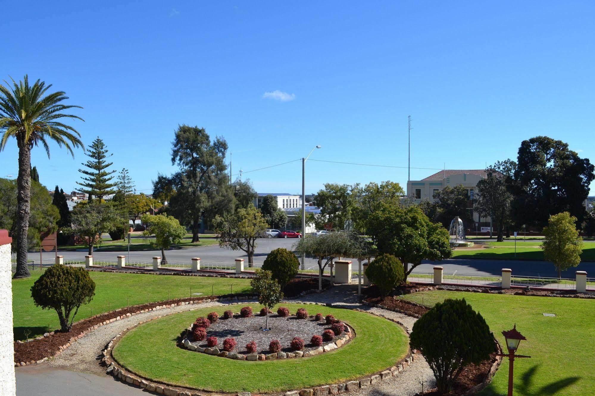 Hydro Hotel Leeton Kültér fotó